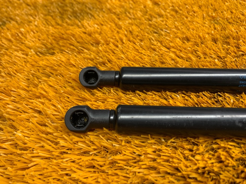 Амортизатор стекла багажника, 910 рублей, Красноярск