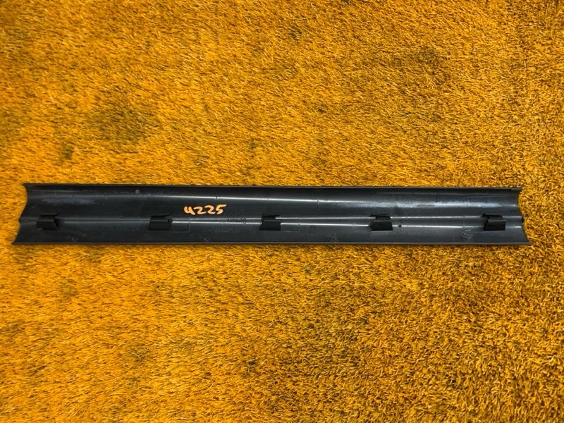 Накладка на порог салона, 370 рублей, Красноярск