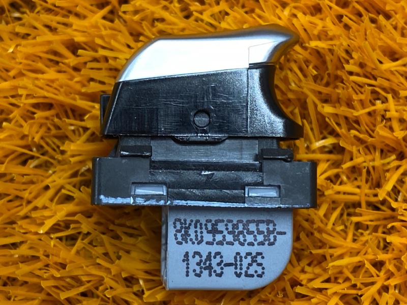 кнопка стеклоподъемника, 300 рублей, Красноярск