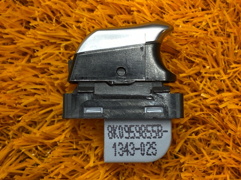 кнопка стеклоподъемника, 300 рублей, Красноярск