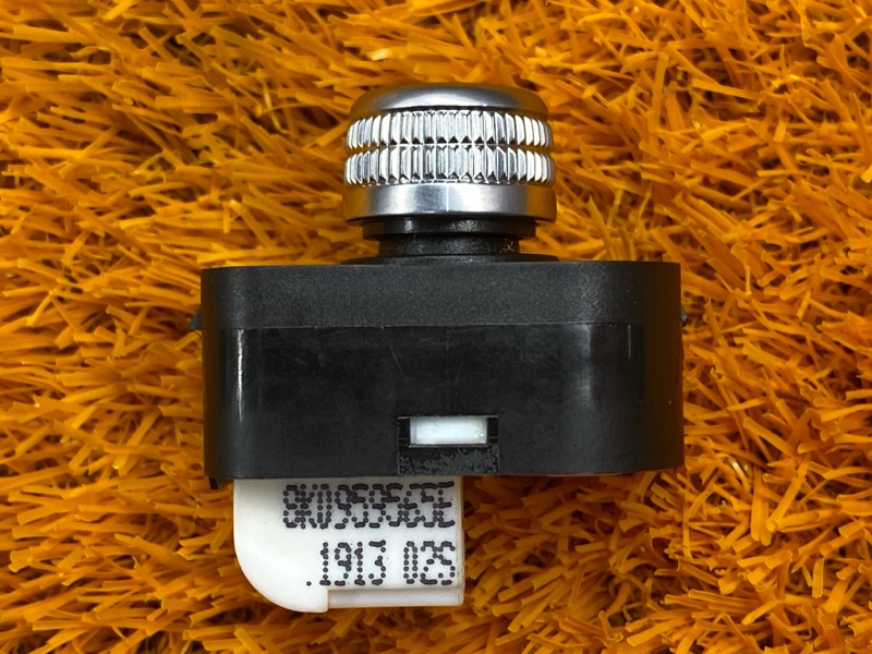 Кнопка регулировки зеркал, 800 рублей, Красноярск