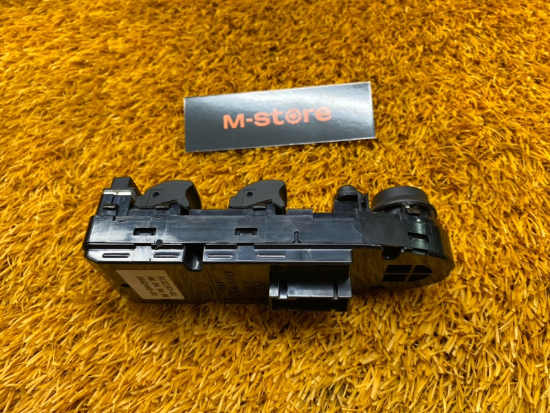 Блок управления стеклоподъемниками, 1000 рублей, Красноярск