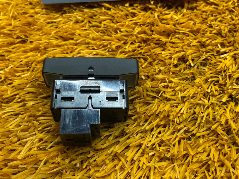 Кнопка центрального замка, 100 рублей, Красноярск