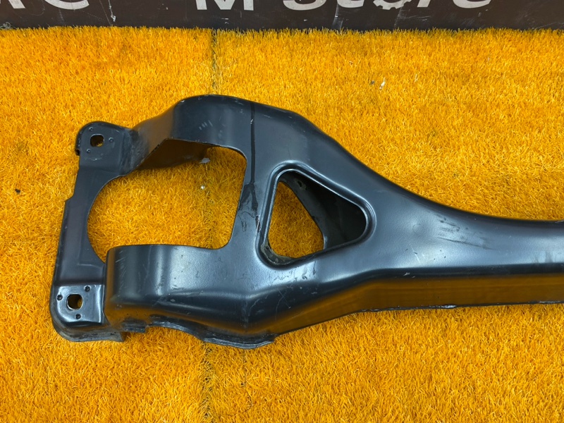 Балка поперечная (подрамник), 280 рублей, Красноярск