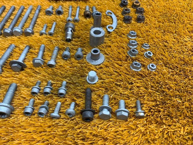 Болты и гайки ДВС, 870 рублей, Красноярск