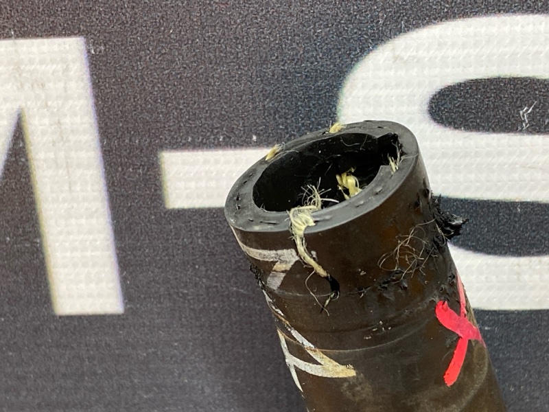 Патрубок радиатора верхний, 1850 рублей, Красноярск