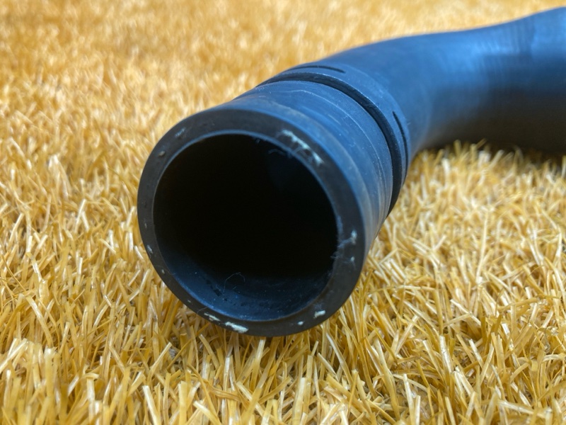 Патрубок системы охлаждения, 1360 рублей, Красноярск