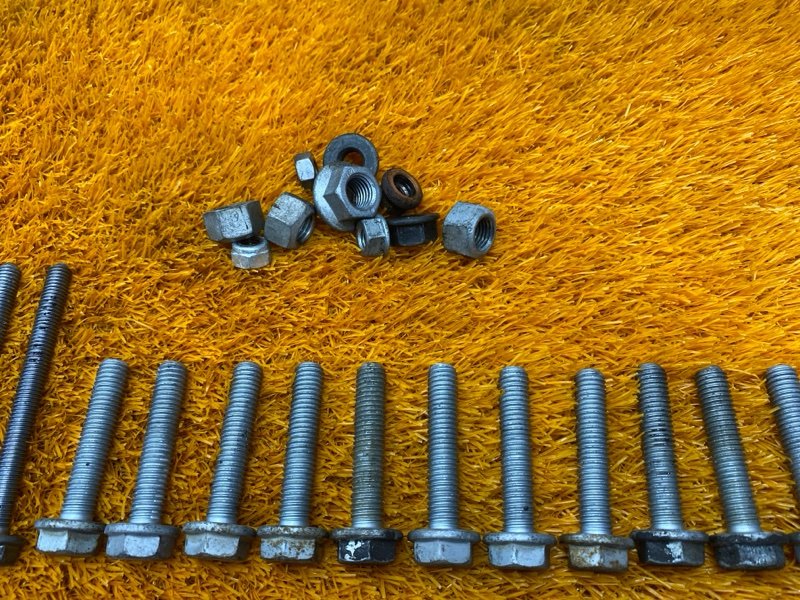 Болты и гайки ДВС, 870 рублей, Красноярск