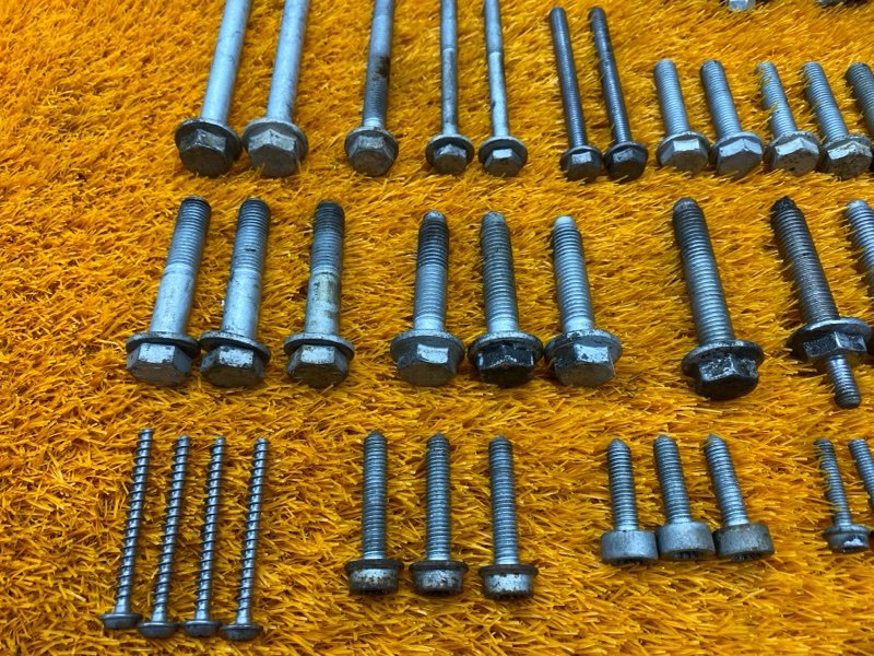 Болты и гайки ДВС, 870 рублей, Красноярск