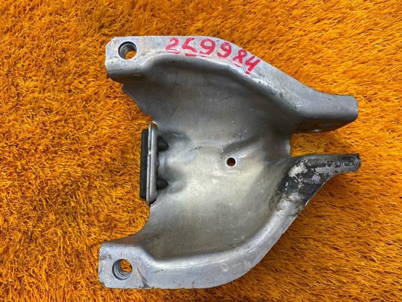 Кронштейн подушки двигателя, 300 рублей, Красноярск