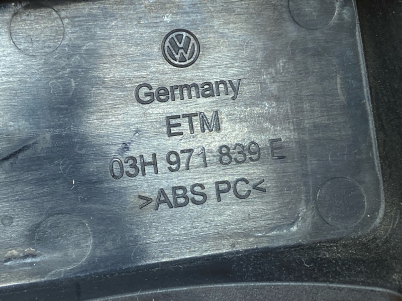 крышка двигателя, 1360 рублей, Красноярск