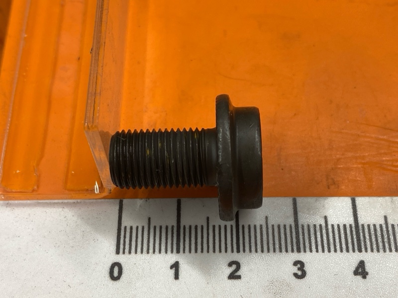 болт гидротрансформатора, 270 рублей, Красноярск