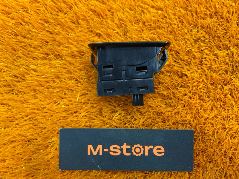 кнопка стеклоподъемника, 200 рублей, Красноярск