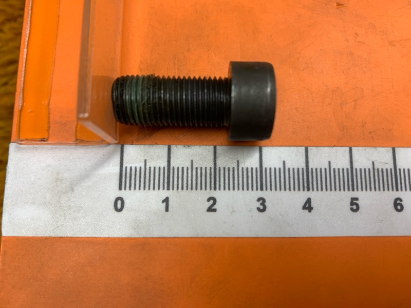 Болт маховика, 360 рублей, Красноярск