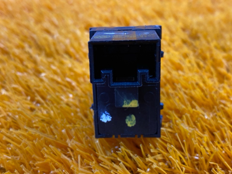 кнопка стеклоподъемника, 500 рублей, Красноярск