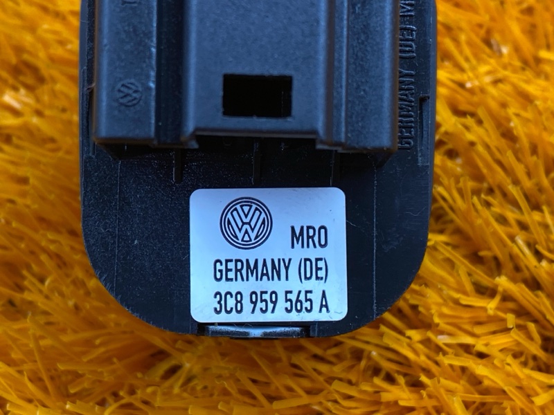 Кнопка регулировки зеркал, 1000 рублей, Красноярск