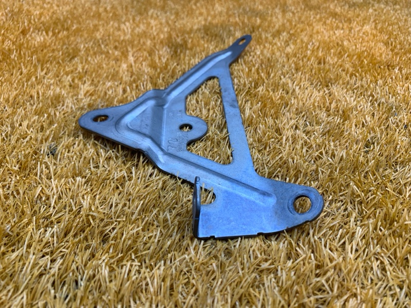 Кронштейн теплового экрана, 200 рублей, Красноярск