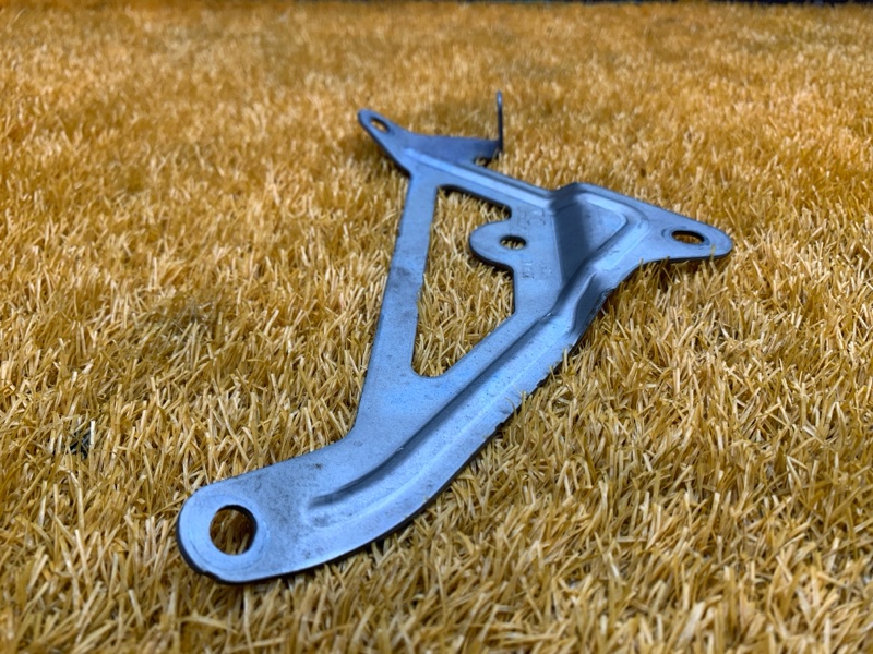 Кронштейн теплового экрана, 200 рублей, Красноярск