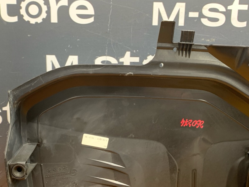 крышка двигателя, 1000 рублей, Красноярск