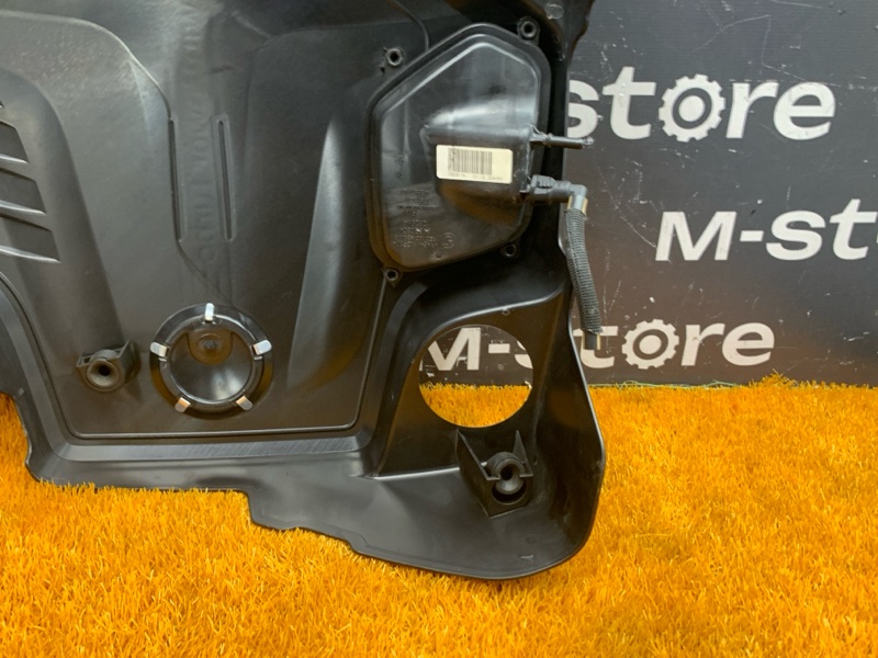 крышка двигателя, 1000 рублей, Красноярск