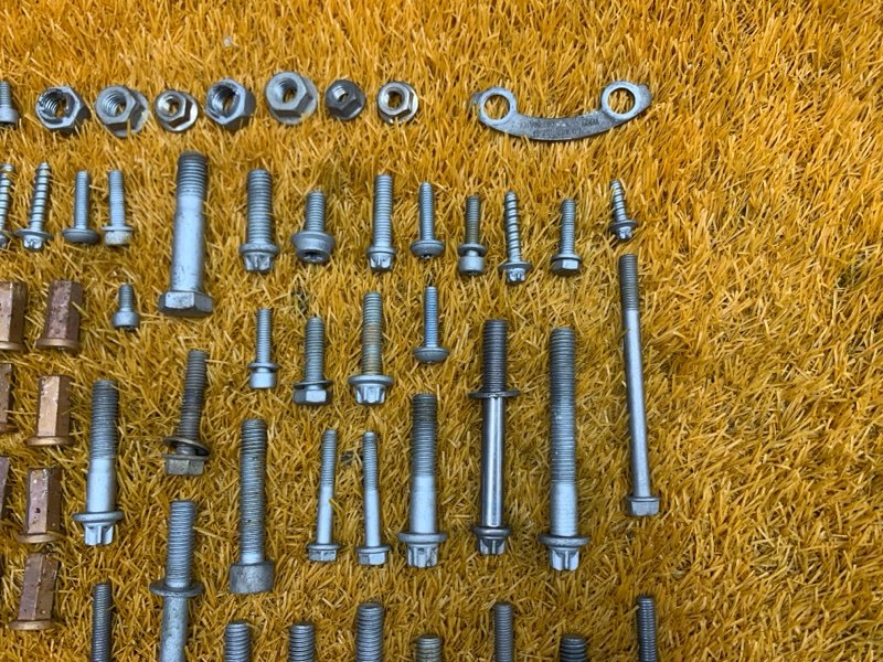 Болты и гайки ДВС, 1040 рублей, Красноярск