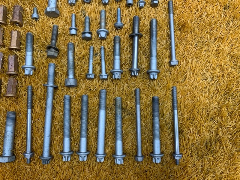 Болты и гайки ДВС, 1040 рублей, Красноярск