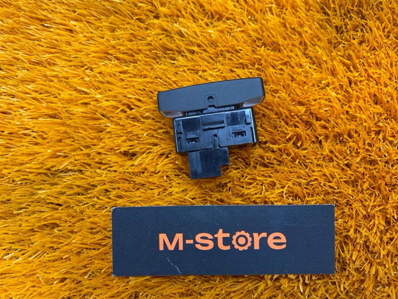 Кнопка центрального замка, 100 рублей, Красноярск