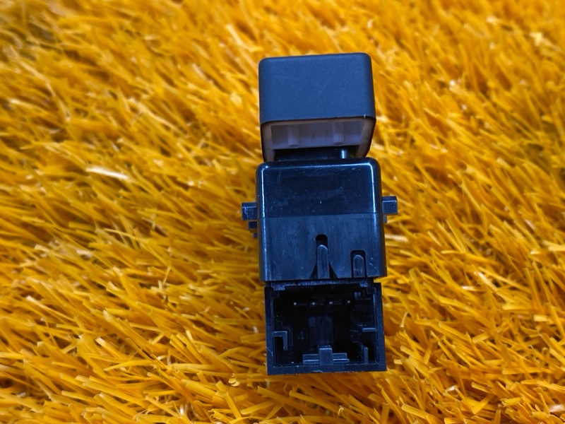 Кнопка центрального замка, 100 рублей, Красноярск