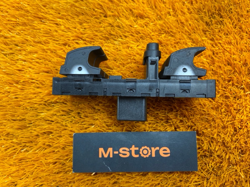 Блок управления стеклоподъемниками, 930 рублей, Красноярск