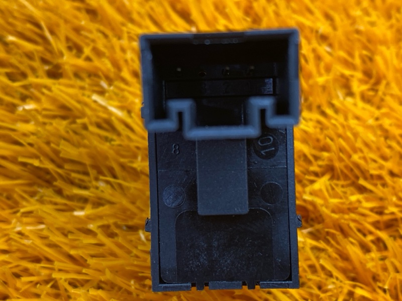 кнопка стеклоподъемника, 200 рублей, Красноярск