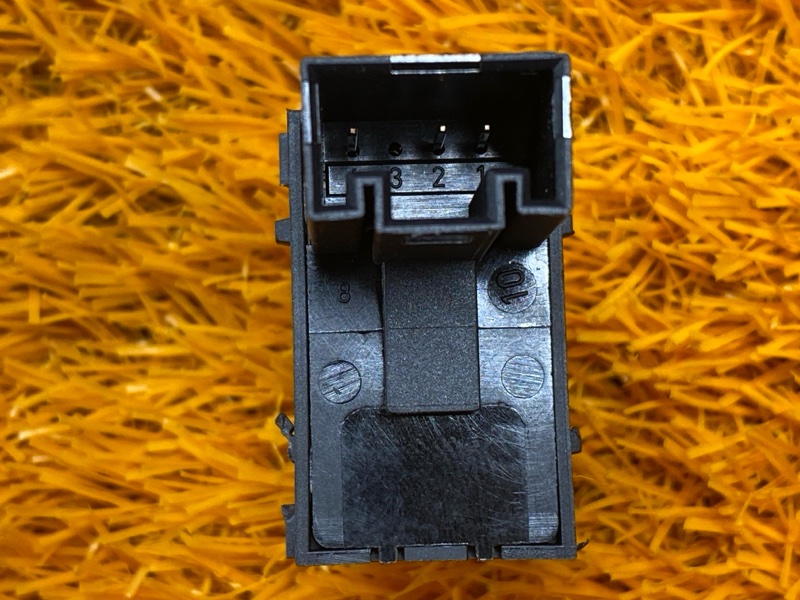 кнопка стеклоподъемника, 200 рублей, Красноярск