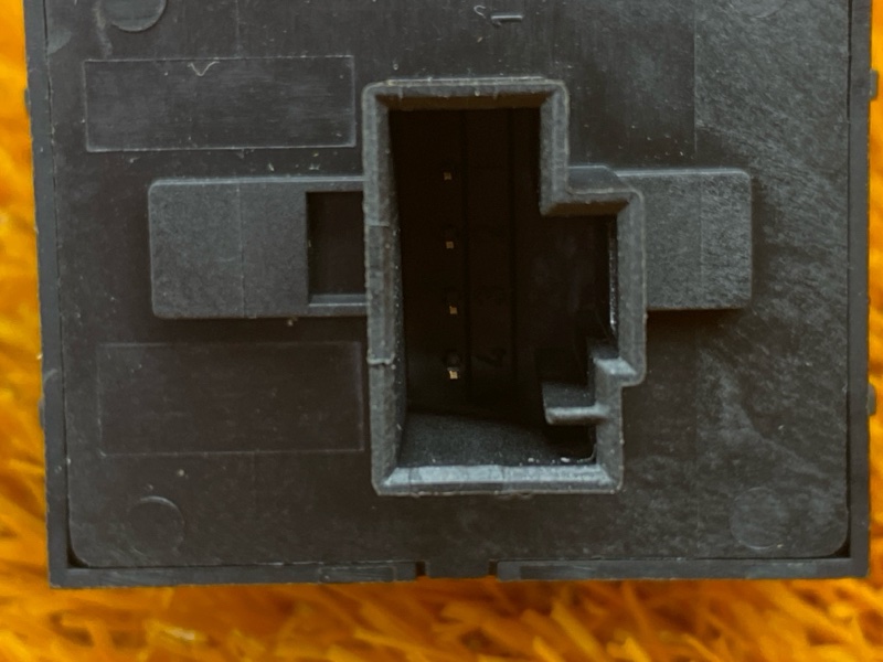 Кнопка открывания багажника, 200 рублей, Красноярск