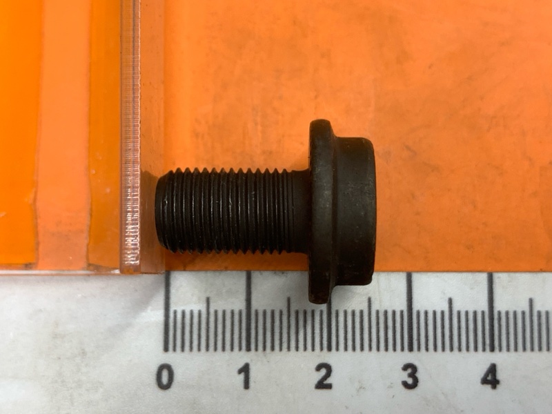 болт гидротрансформатора, 270 рублей, Красноярск