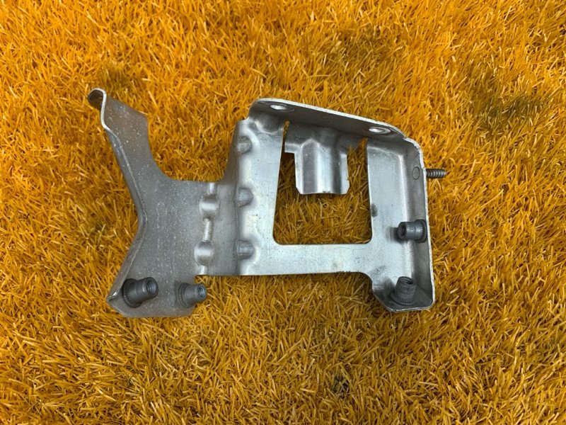 кронштейн бачка гидроусилителя, 270 рублей, Красноярск