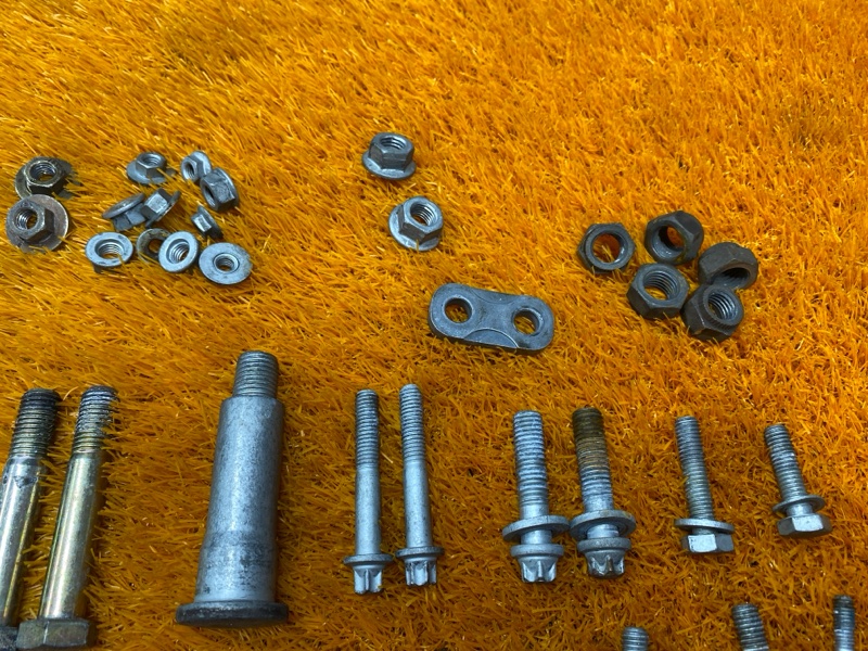 Болты и гайки ДВС, 870 рублей, Красноярск