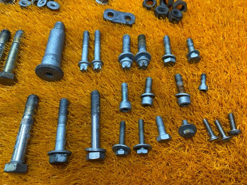 Болты и гайки ДВС, 870 рублей, Красноярск