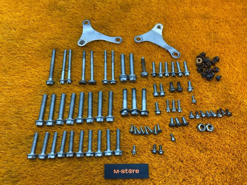 Болты и гайки ДВС, 1040 рублей, Красноярск