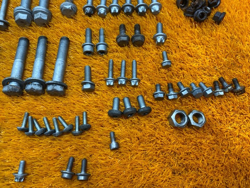 Болты и гайки ДВС, 1040 рублей, Красноярск