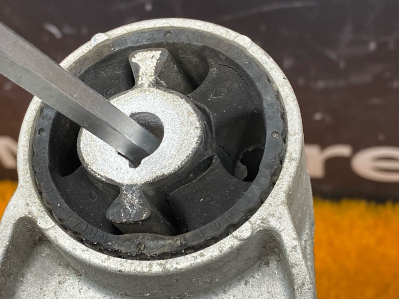 Балка поперечная (подрамник), 3230 рублей, Красноярск