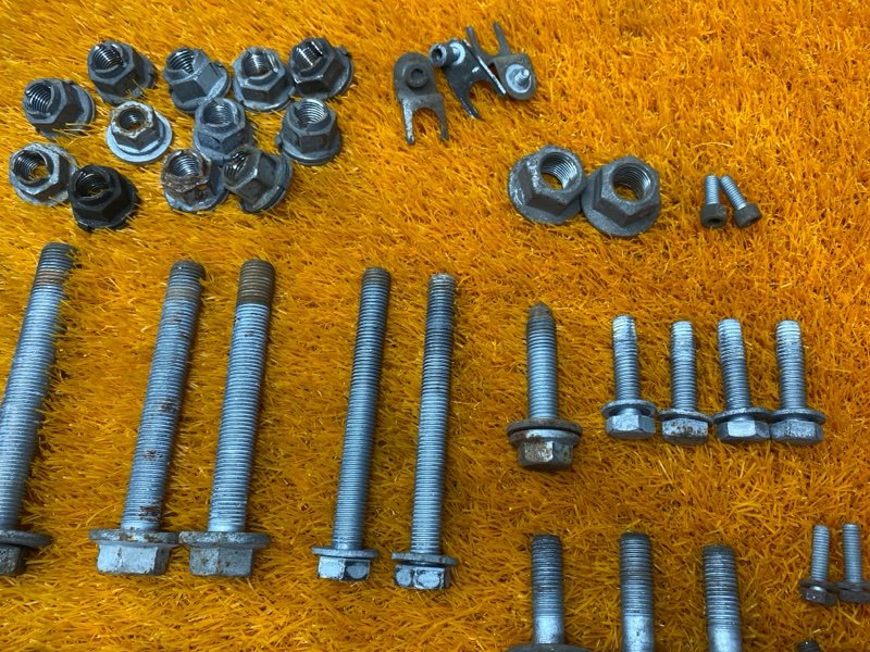 Болты и гайки задней подвески, 780 рублей, Красноярск