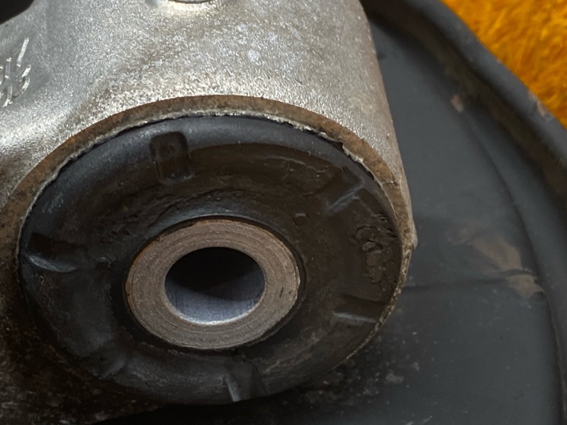 кулак поворотный, 3690 рублей, Красноярск