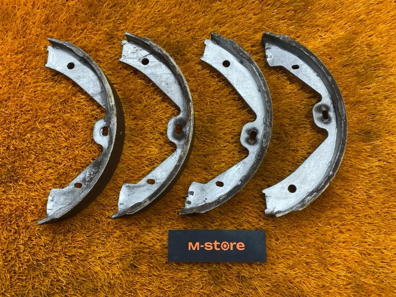 Колодки ручника, 1000 рублей, Красноярск