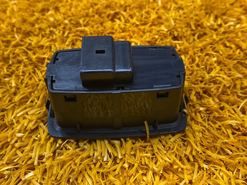 кнопка закрывания багажника, 1300 рублей, Красноярск