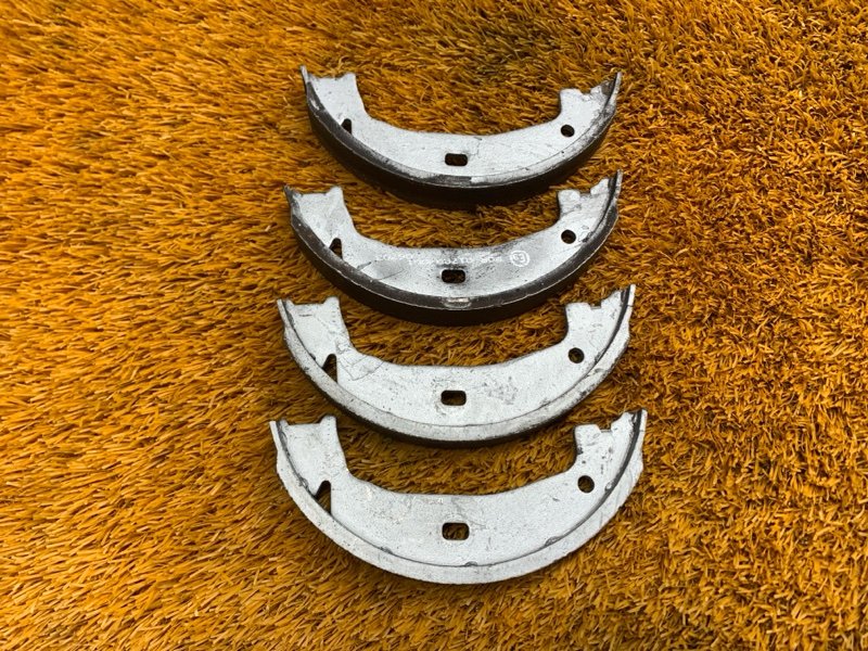 Колодки ручника, 500 рублей, Красноярск