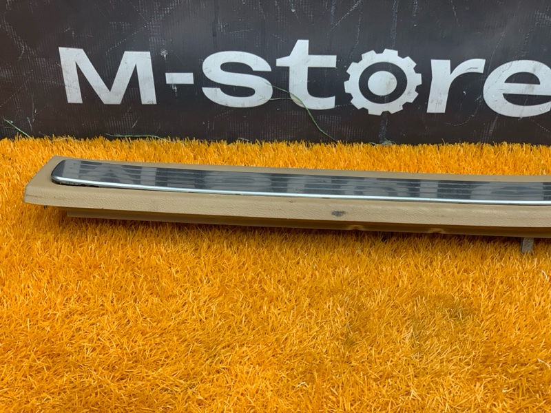 Накладка на порог салона, 370 рублей, Красноярск