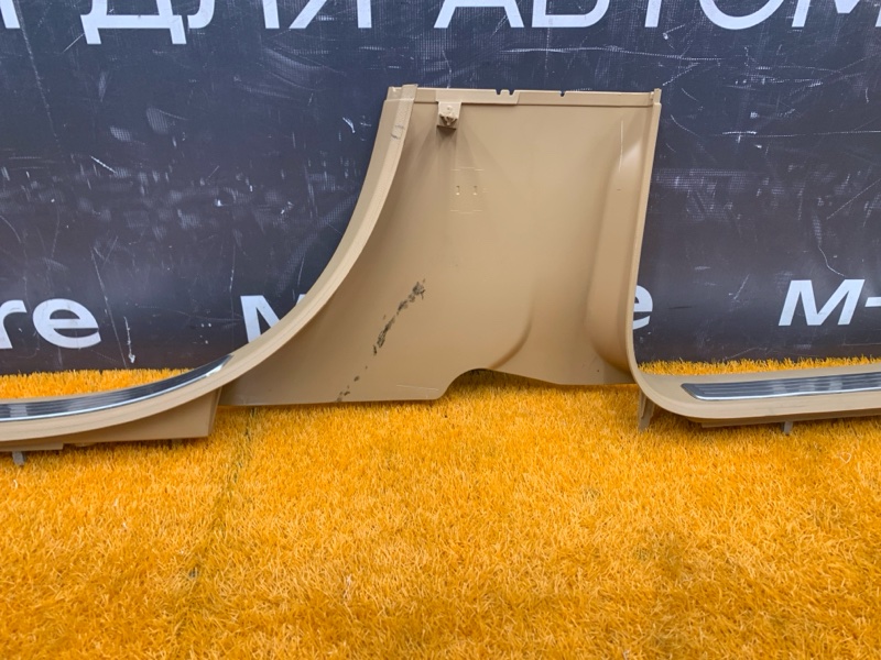 Накладка на порог салона, 370 рублей, Красноярск