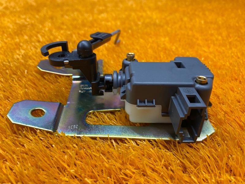 Активатор замка багажника, 910 рублей, Красноярск