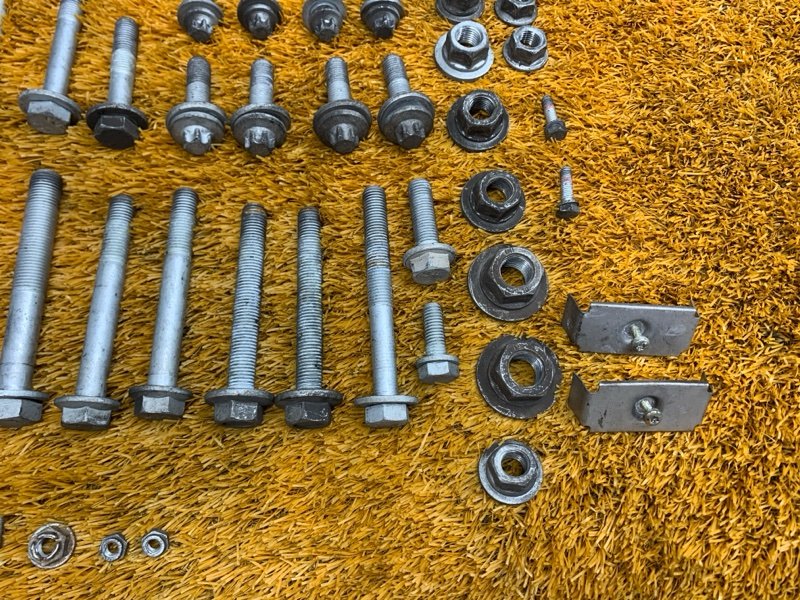 Болты и гайки задней подвески, 870 рублей, Красноярск