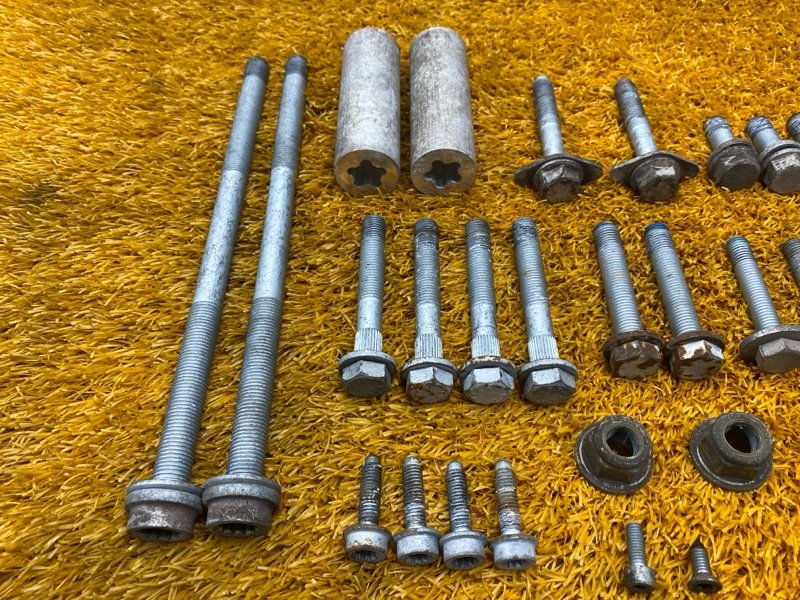 Болты и гайки задней подвески, 700 рублей, Красноярск