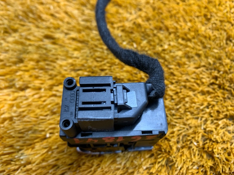 Кнопка стояночного тормоза, 500 рублей, Красноярск